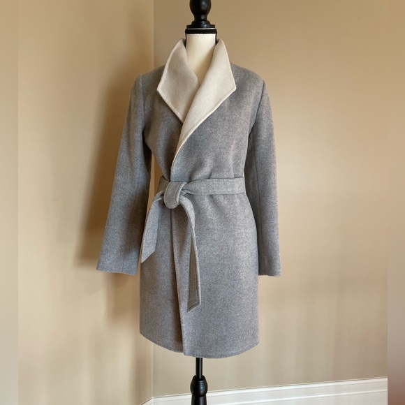 Babaton coat - Picture 1 of 6